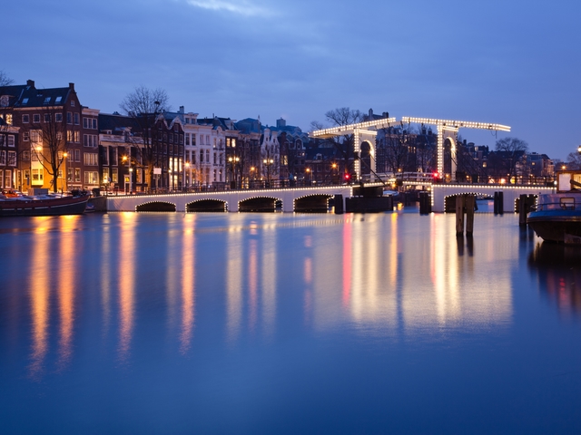 Shutterstock 71864737