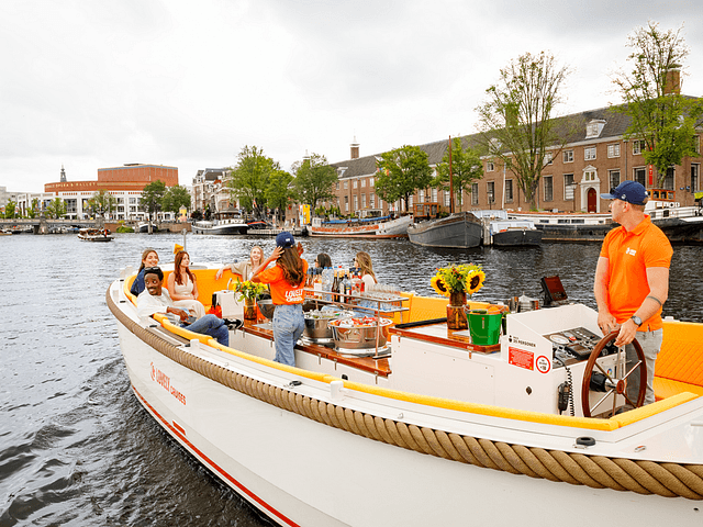 Lovely Cruises private boat rental with friends